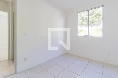 Dormitório 1 de apartamento à venda com 2 quartos, 47m² em Mário Quintana, Porto Alegre