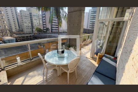 Apartamento à venda com 2 quartos, 130m² em Vila Nova Conceição, São Paulo