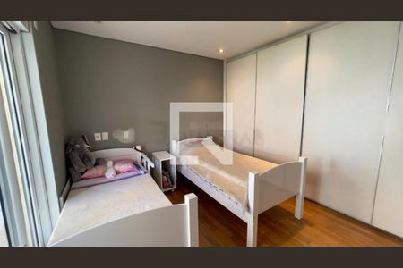 Apartamento à venda com 2 quartos, 130m² em Vila Nova Conceição, São Paulo