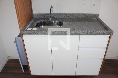 Sala / Cozinha de apartamento para alugar com 2 quartos, 33m² em Água Branca, São Paulo