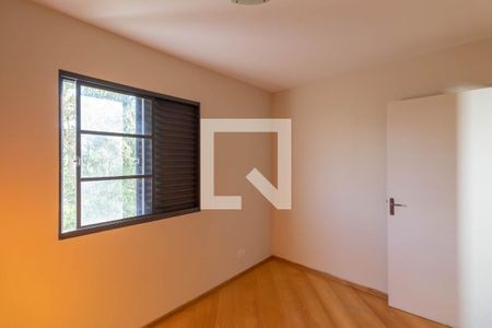 Quarto 1 de apartamento à venda com 2 quartos, 49m² em Vila Carmosina, São Paulo