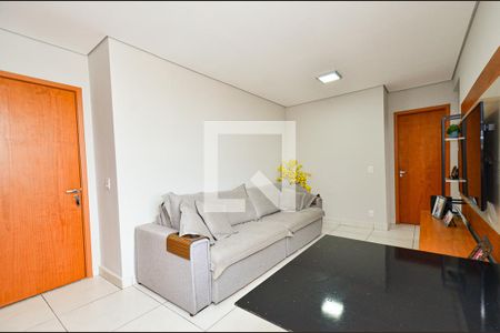 Sala de estar de apartamento à venda com 2 quartos, 126m² em Fernão Dias, Belo Horizonte