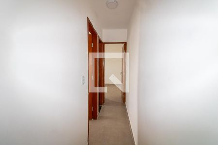 Corredor de apartamento para alugar com 2 quartos, 39m² em Jardim Vila Formosa, São Paulo