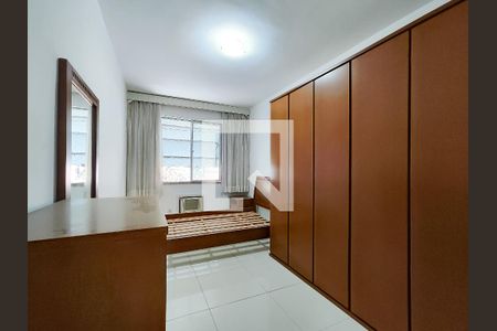 Quarto de apartamento à venda com 1 quarto, 64m² em Grajaú, Rio de Janeiro