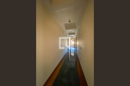 Apartamento à venda com 412m², 4 quartos e 5 vagas Apartamento à venda com 412m², 4 quartos e 5 vagasCorredor das Suítes