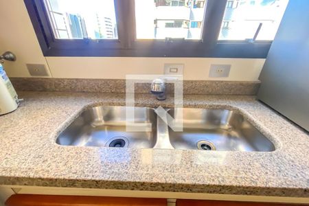 Apartamento à venda com 412m², 4 quartos e 5 vagas Apartamento à venda com 412m², 4 quartos e 5 vagasCozinha