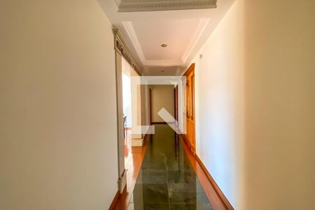 Apartamento à venda com 412m², 4 quartos e 5 vagas Apartamento à venda com 412m², 4 quartos e 5 vagasCorredor das Suí