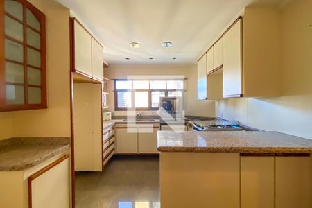 Apartamento à venda com 412m², 4 quartos e 5 vagas Apartamento à venda com 412m², 4 quartos e 5 vagasCozinha