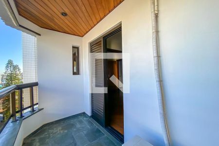 Apartamento à venda com 412m², 4 quartos e 5 vagas Apartamento à venda com 412m², 4 quartos e 5 vagasVaranda da Suíte 4