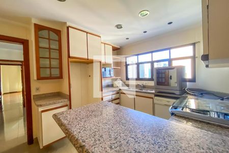 Apartamento à venda com 412m², 4 quartos e 5 vagas Apartamento à venda com 412m², 4 quartos e 5 vagasCozinha