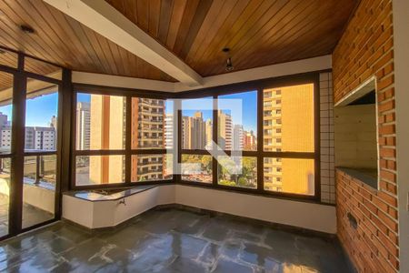 Apartamento à venda com 412m², 4 quartos e 5 vagas Apartamento à venda com 412m², 4 quartos e 5 vagasVaranda Gourmet