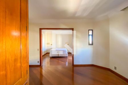 Apartamento à venda com 412m², 4 quartos e 5 vagas Apartamento à venda com 412m², 4 quartos e 5 vagasSuíte 4