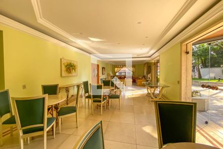 Apartamento à venda com 412m², 4 quartos e 5 vagas Apartamento à venda com 412m², 4 quartos e 5 vagasÁrea Comum