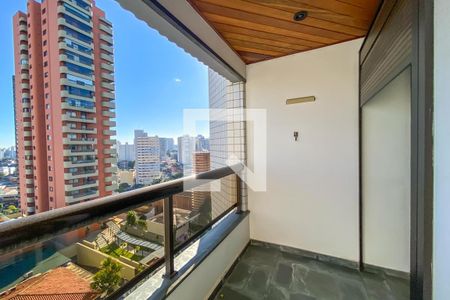 Apartamento à venda com 412m², 4 quartos e 5 vagas Apartamento à venda com 412m², 4 quartos e 5 vagasVaranda da Suíte 2 e 3
