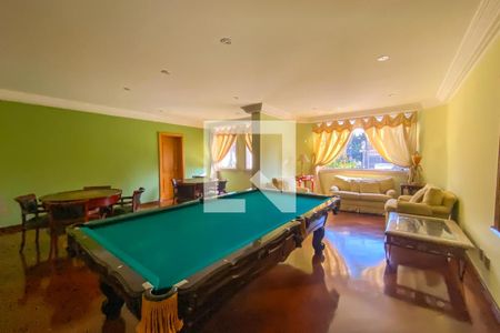 Apartamento à venda com 412m², 4 quartos e 5 vagas Apartamento à venda com 412m², 4 quartos e 5 vagasÁrea Comum