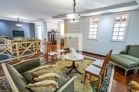 Sala de casa à venda com 5 quartos, 444m² em Indaiá, Belo Horizonte