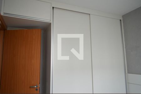 Quarto 1 de apartamento à venda com 2 quartos, 43m² em Chácaras Reunidas Santa Terezinha, Contagem