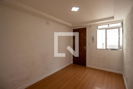 Sala de apartamento para alugar com 2 quartos, 44m² em Conjunto Residencial José Bonifácio, São Paulo