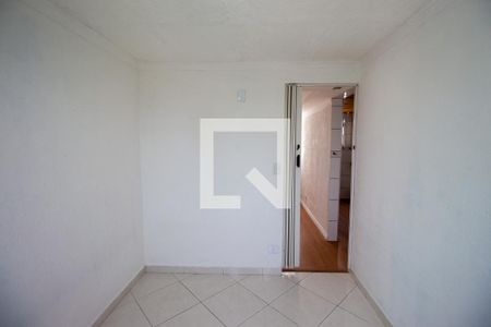 Quarto 1 de apartamento para alugar com 2 quartos, 44m² em Conjunto Residencial José Bonifácio, São Paulo