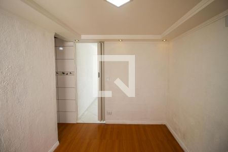 Sala de apartamento para alugar com 2 quartos, 44m² em Conjunto Residencial José Bonifácio, São Paulo