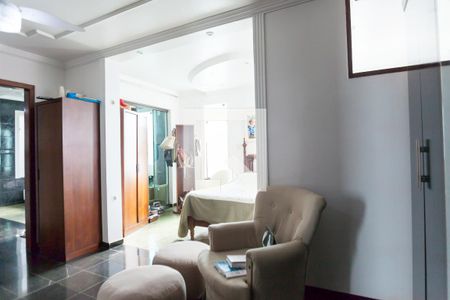 Casa de condomínio à venda com 890m², 7 quartos e 4 vagas Casa de condomínio à venda com 890m², 7 quartos e 4 vagassuite