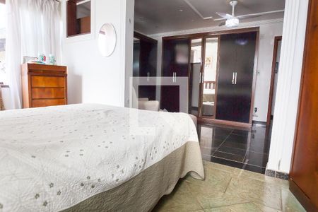 Casa de condomínio à venda com 890m², 7 quartos e 4 vagas Casa de condomínio à venda com 890m², 7 quartos e 4 vagassuite