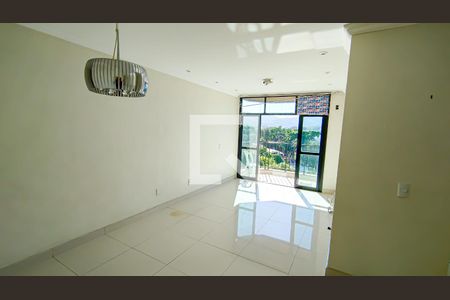 sala de apartamento para alugar com 3 quartos, 90m² em Pechincha, Rio de Janeiro