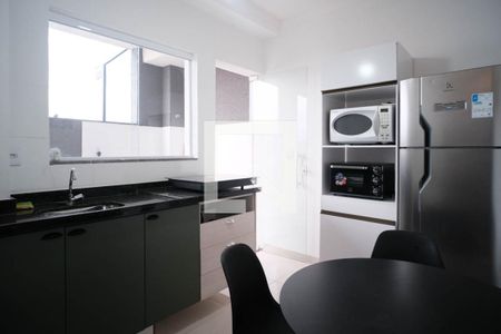 Cozinha  de apartamento para alugar com 1 quarto, 70m² em Vila Nova Savoia, São Paulo