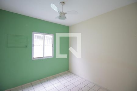 Quarto 2 de casa para alugar com 2 quartos, 65m² em Galo Branco, São Gonçalo