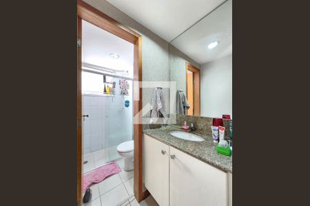 Banheiro Social de apartamento à venda com 3 quartos, 80m² em Silveira, Belo Horizonte