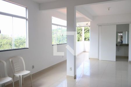 Sala de casa para alugar com 3 quartos, 200m² em Saboeiro, Salvador