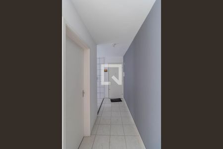 Corredor  de apartamento à venda com 2 quartos, 563m² em Vila Nova Curuçá, São Paulo