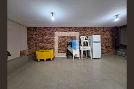 Área Externa de casa à venda com 4 quartos, 360m² em Europa, Contagem