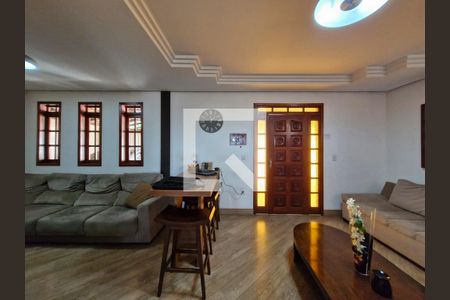 Sala de casa à venda com 4 quartos, 360m² em Europa, Contagem