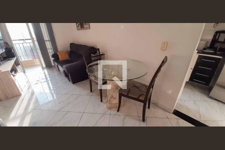 Sala de apartamento à venda com 3 quartos, 63m² em São Pedro, Osasco