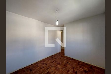 Quarto 1 de casa para alugar com 3 quartos, 260m² em Vila Marari, São Paulo