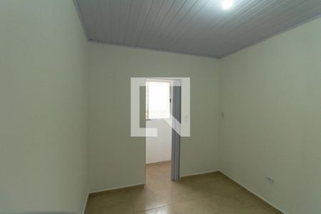 Quarto 2 de casa para alugar com 2 quartos, 60m² em Vila Darli, São Paulo