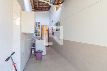 Área de Serviço de casa à venda com 3 quartos, 188m² em Fernão Dias, Belo Horizonte