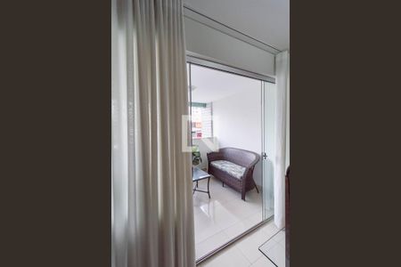 Varanda da sala de apartamento à venda com 2 quartos, 68m² em Castelo, Belo Horizonte