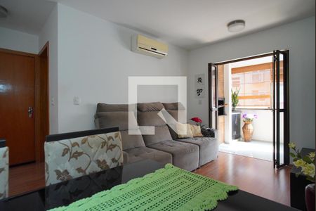 Sala de apartamento à venda com 2 quartos, 68m² em Jardim Itu, Porto Alegre