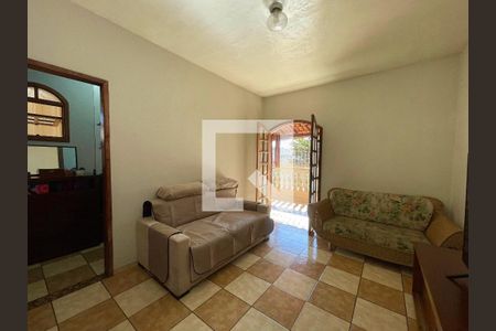 Sala de casa à venda com 5 quartos, 300m² em Betânia, Belo Horizonte