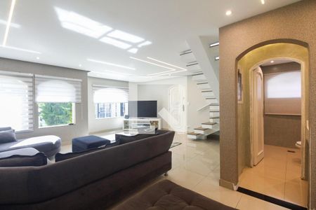 Sala de casa à venda com 4 quartos, 225m² em Vila Carrão, São Paulo