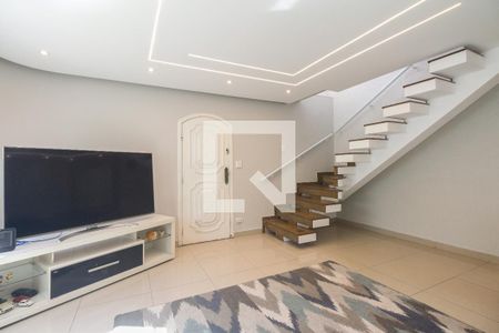Sala de casa à venda com 4 quartos, 225m² em Vila Carrão, São Paulo