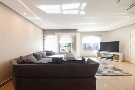 Sala de casa à venda com 4 quartos, 225m² em Vila Carrão, São Paulo