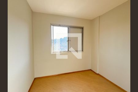 Quarto 2 de apartamento para alugar com 2 quartos, 51m² em Jardim Maristela, São Paulo