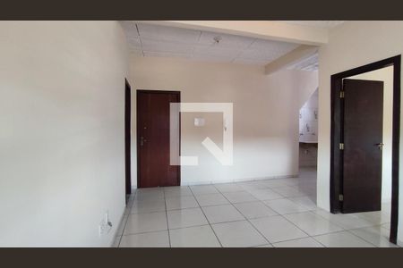 Sala de casa para alugar com 2 quartos, 55m² em Jardim Pérola, Contagem