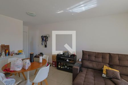 Sala de apartamento à venda com 3 quartos, 70m² em Pompéia, Belo Horizonte