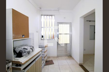 Cozinha/ lavanderia  de casa para alugar com 1 quarto, 30m² em Vila Isolina Mazzei, São Paulo