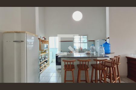 Apartamento para alugar com 218m², 4 quartos e 2 vagas Apartamento para alugar com 218m², 4 quartos e 2 vagasCozinha