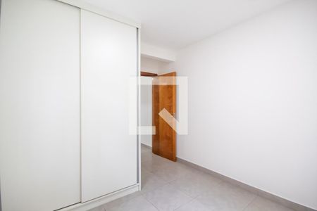 Quarto de casa para alugar com 1 quarto, 50m² em Km 18, Osasco